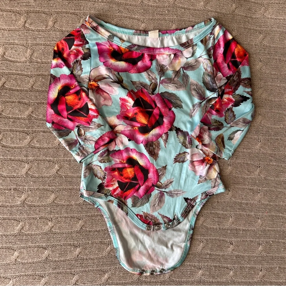 EUC Baby Girl 3pc Mix’n’Match Outfit Set, The Berry Sweetest Blues, 18 Months
